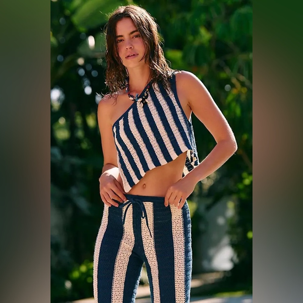 Free People Joan Fauxchet Crochet Set Size S One Shoulder Top Low Rise wide Leg - Picture 3 of 16